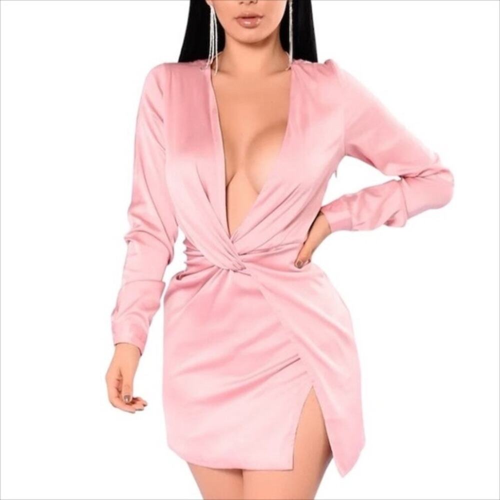 NWT Fashion Nova Sugar Free Mini Dress in Blush Pink Satin Size Large